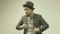 Bruno Mars & The Hooligans - Marry You (Live from EMA 2011 Belfast)