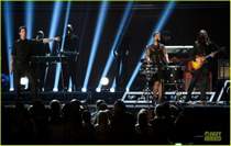 Maroon 5 & Alicia Keys - Daylight and Girl On Fire (Grammy Awards 2013)