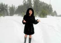 Нани Брегвадзе - Снегопад, снегопад, если женщина просит