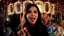 Victoria Justice - Beggin On Your Knees
